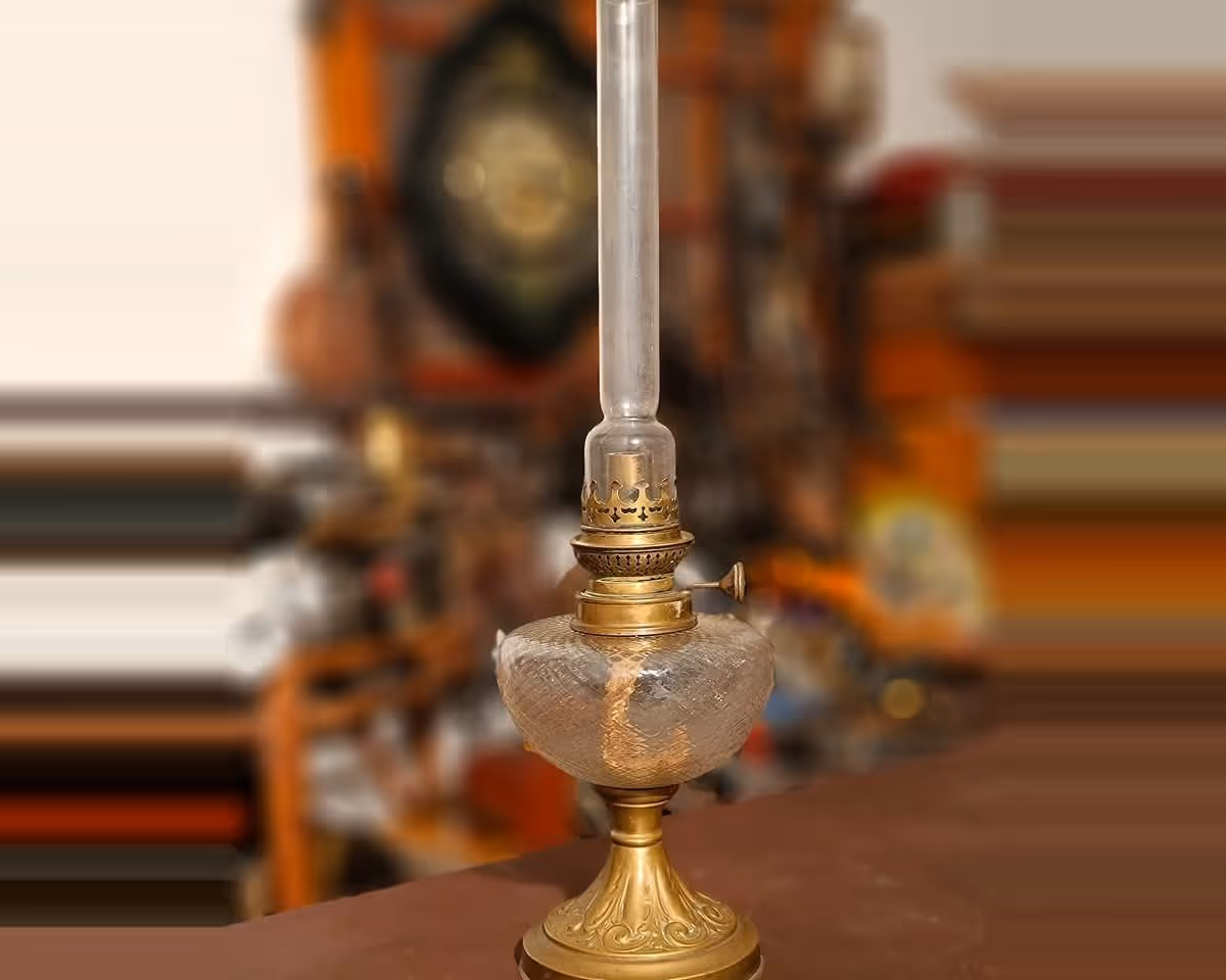 Grande lampe à pétrole en verre — vue principale