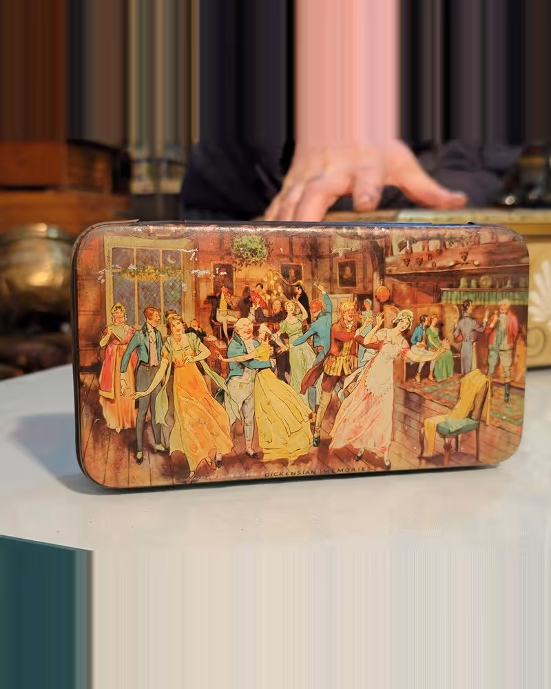 boîte en tôle lithographiée DICKENSIAN MEMORIES